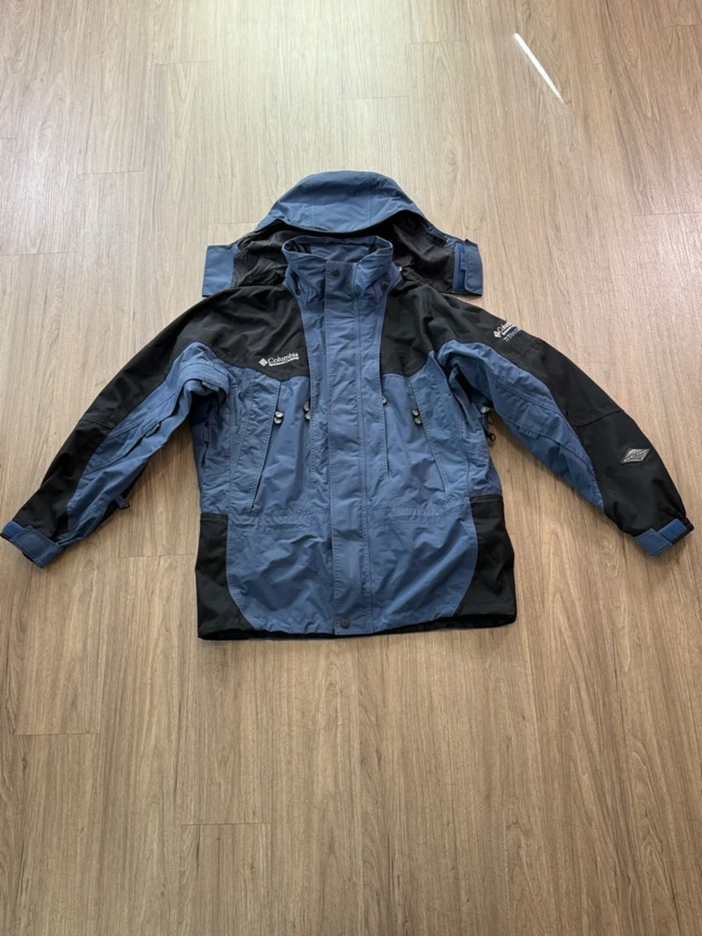 Columbia Men's Slate Blue and Black Ski Jacket, Size M